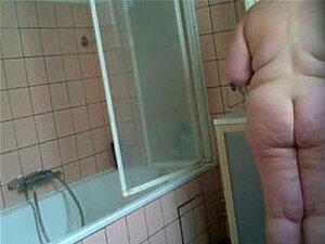 Mulher Preparando Tomando Banho Não Pornô Porn