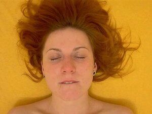 Amazing Ruiva Tem Orgasmo Squirting Porn