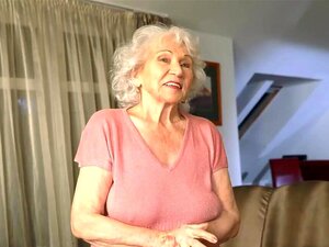 Vídeos de sexo e pornografia Granny Norma em alta qualidade no ...