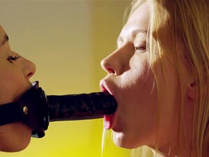 Violette Pink - Porno @ CuloNudo.com