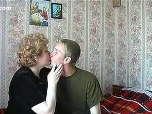 Dona De Casa Russa Com Livecam, Russa Envelhecida Porn
