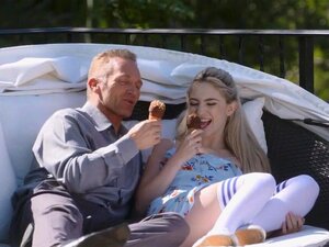 Virgin And Dad - Porno @ CuloNudo.com