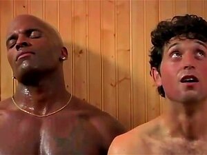 Gay Armi Shower Gang Parte 1 - Porno @ CuloNudo.com