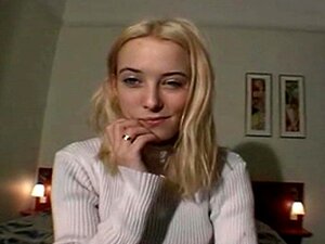Danish Show To Harry - Porno @ CuloNudo.com