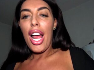 Ava Koxx