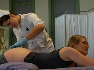 Clistere E Puntura - Porno @ CuloNudo.com